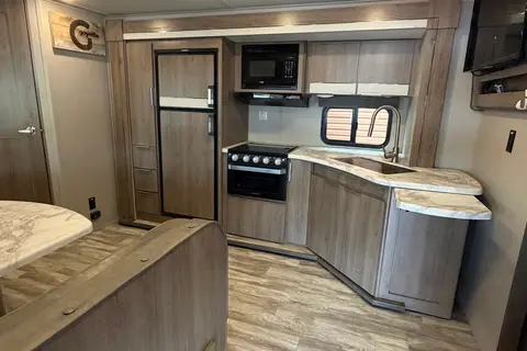 Pascale's Grand Design 2021 Grand Design Imagine XLS 23BHE Travel Trailer