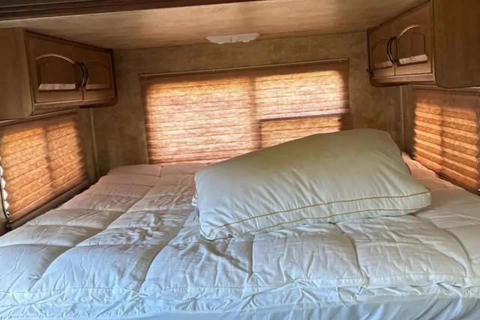 Valene's Keystone Outback 210RS Ultra-light Travel Trailer