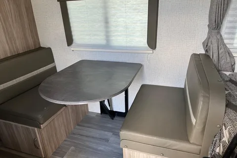 GVK's Winnebago Micro Minnie 1700bh Travel Trailer