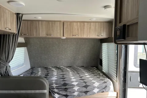 GVK's Winnebago Micro Minnie 1700bh Travel Trailer