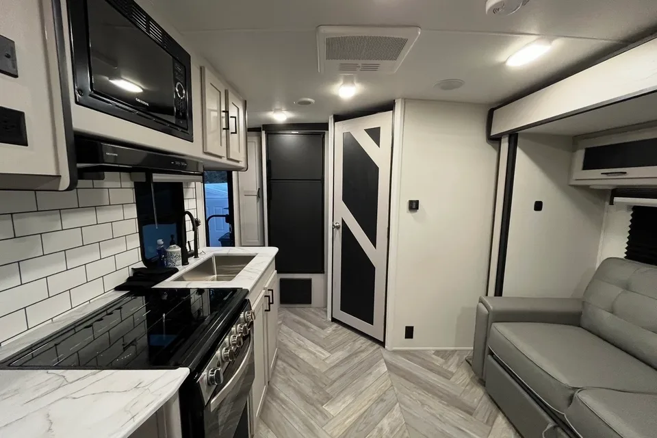 Luxury Couples Camper Delivered