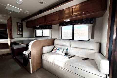 Winnebago Minnie Winnie Premier