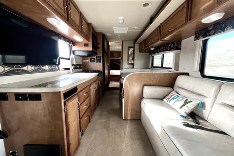 Winnebago Minnie Winnie Premier