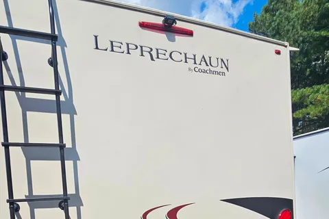 ron 's Coachmen leprachan Class C
