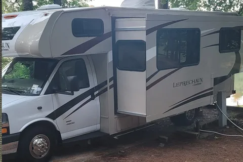 ron 's Coachmen leprachan Class C
