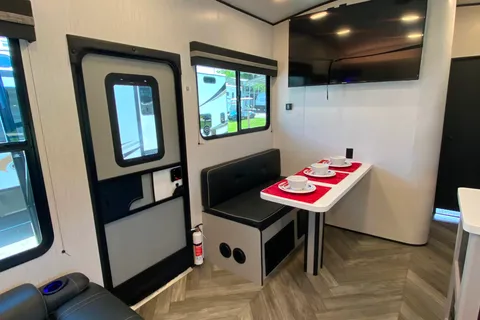 Heartland T333 Travel Trailer / Toy Hauler