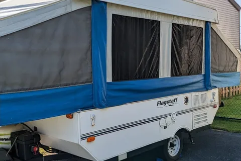 FlagStaff Popup Trailer