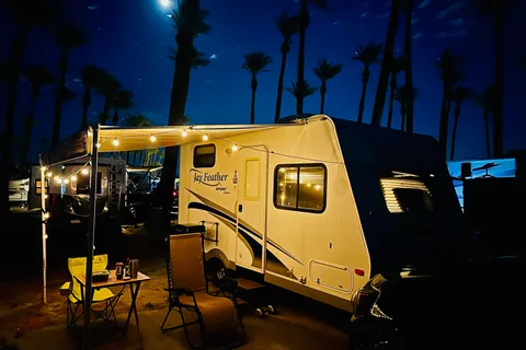 Quantum Jumper Ultra-Lite Adventure: SUV- Friendly Jayco Jay Feather Sport 165