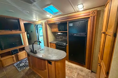 Clean Sunset Trail Travel trailer