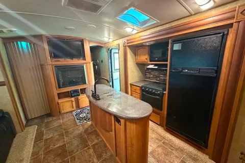 Clean Sunset Trail Travel trailer