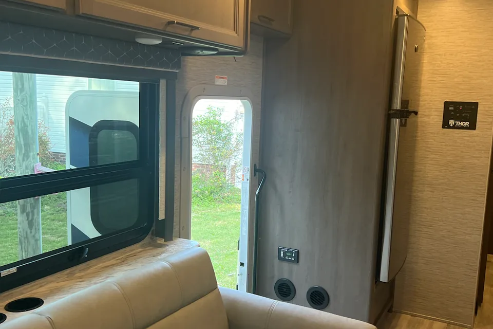 Thor Freedom Traveler A30 Class A