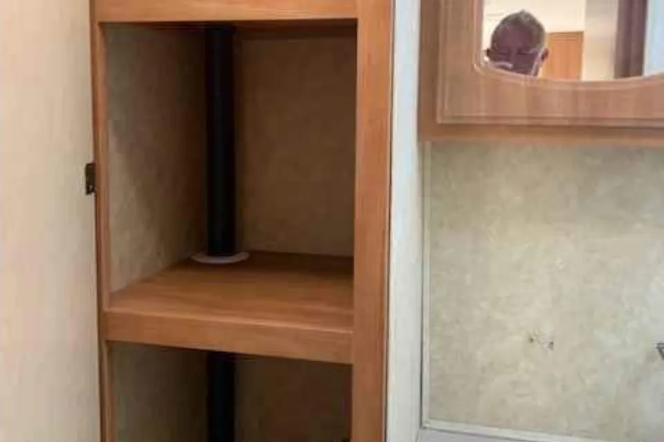 Lilly's Starcraft 77777 Travel Trailer
