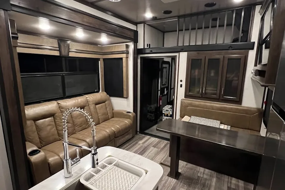 Luxurious 2020 Dutchmen 3635 Toy Hauler