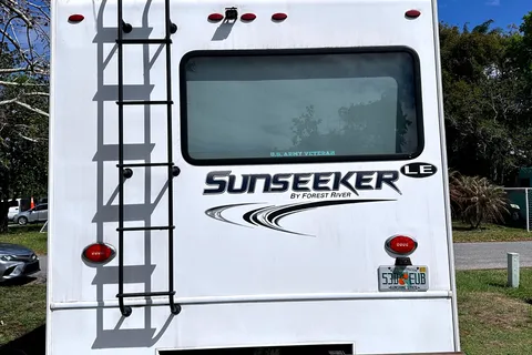 Kermit's Forest River Sunseeker 3250LE Class C