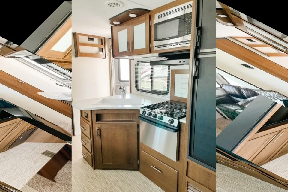 Mike's Prime Time Avenger 27DBS Travel Trailer