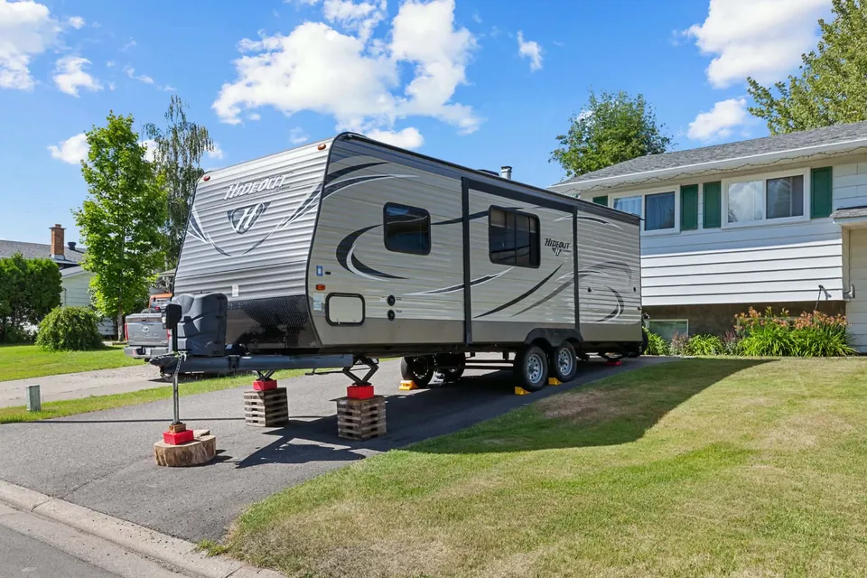Marc Alfred's Keystone 2018 keystone hideout 24Lhswe Travel Trailer