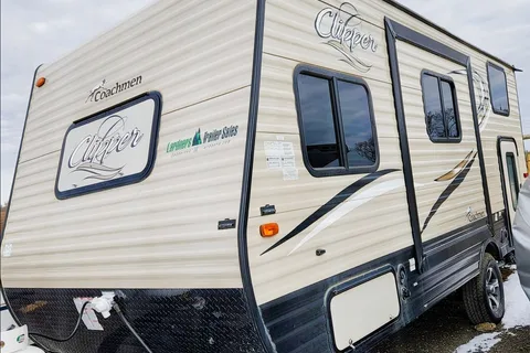 Munks 'n' Beans Coachmen Clipper Travel Trailer