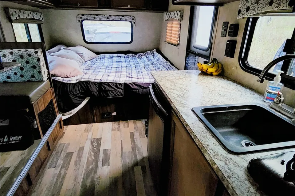 Munks 'n' Beans Coachmen Clipper Travel Trailer