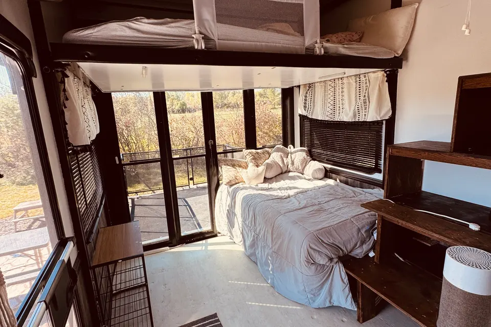 Kristin's Cyclone RV