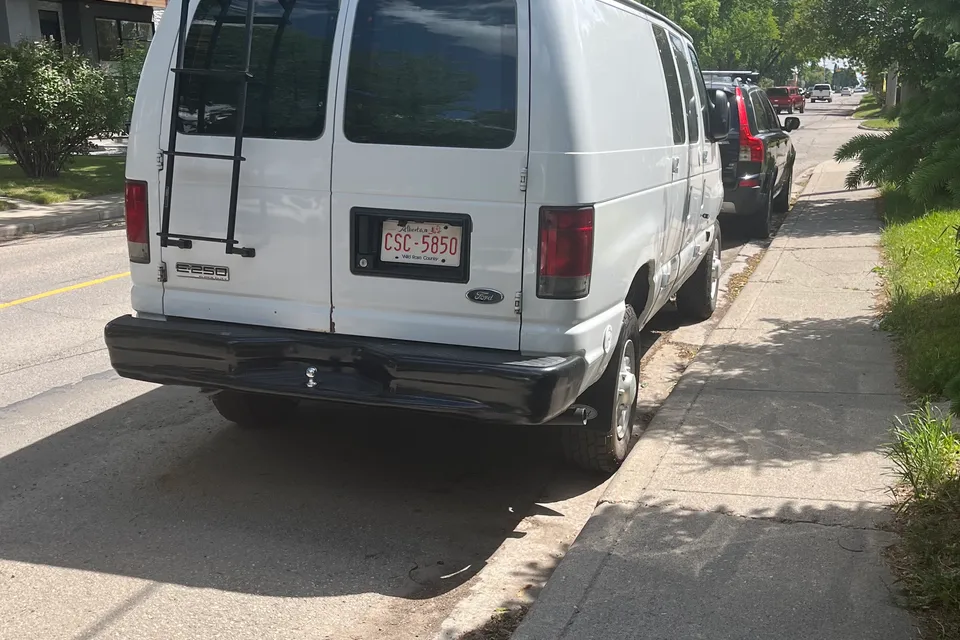 Oleksandr's Ford E250 Campervan