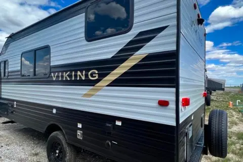 Forest River Viking 17BH Travel Trailer ***Light Weight SUV Towable***