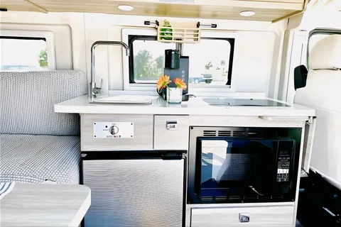Justin's Winnebago Travato 59K Class B (VA)