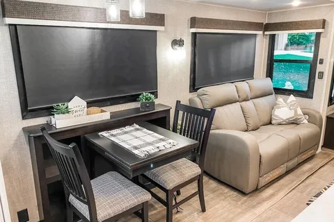 Luxury 5th Wheel - Jayco North Point 377