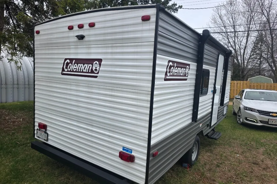 Tycen's Coleman Lantern 17r Travel Trailer