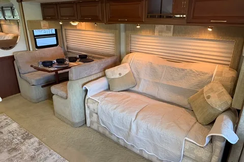 Steve's Winnebago Adventurer Class A