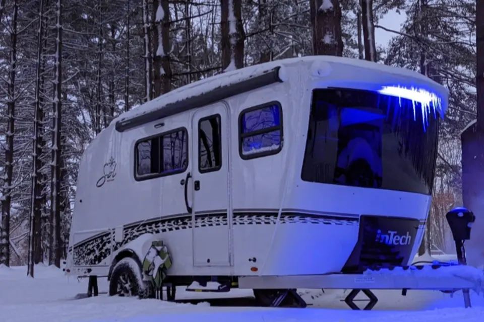 sultan's inTech Sol Horizon Travel Trailer