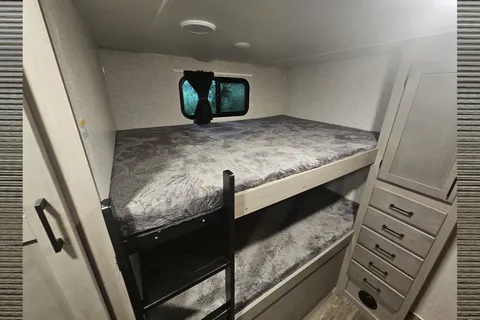 Girls Night Out 2024 Starcraft Spacious King BR Camp In Comfort