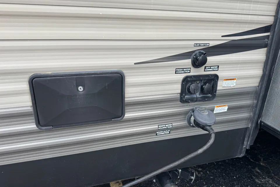 Tristan's Forest River Cherokee 264 Travel Trailer