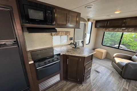Tristan's Forest River Cherokee 264 Travel Trailer