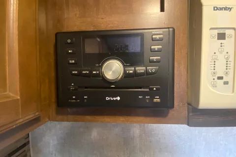 Thomas's Venture RV Sonic lite Travel Trailer