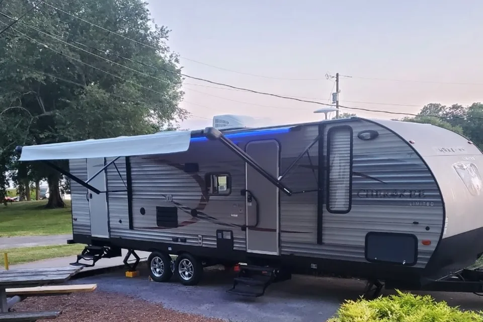 Michael's Forest River 274DBH Travel Trailer