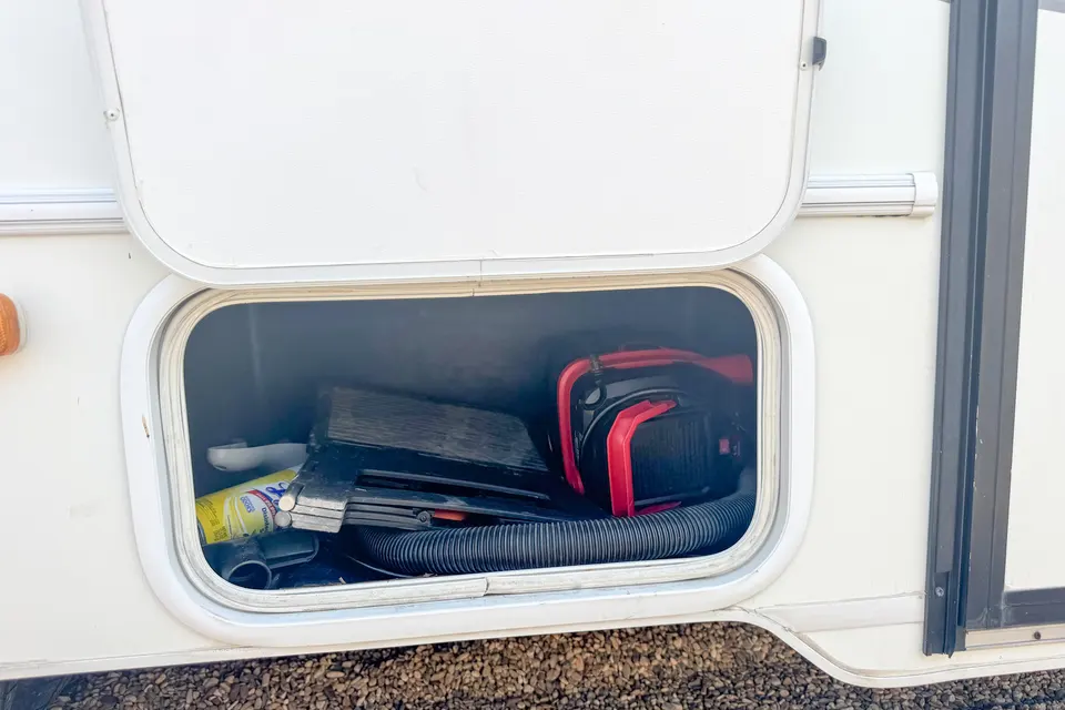Coachmen Freelander Class C | Clean & Roomy Family RV