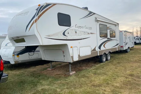 Glen's Keystone Copper Canyon Fifth Wheel