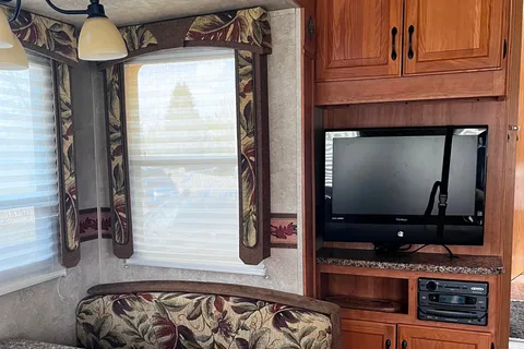 Glen's Keystone Copper Canyon Fifth Wheel