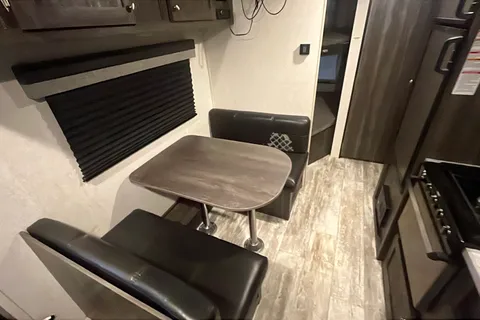 Mike's Highland Ridge RV Open Range 26BH Travel Trailer
