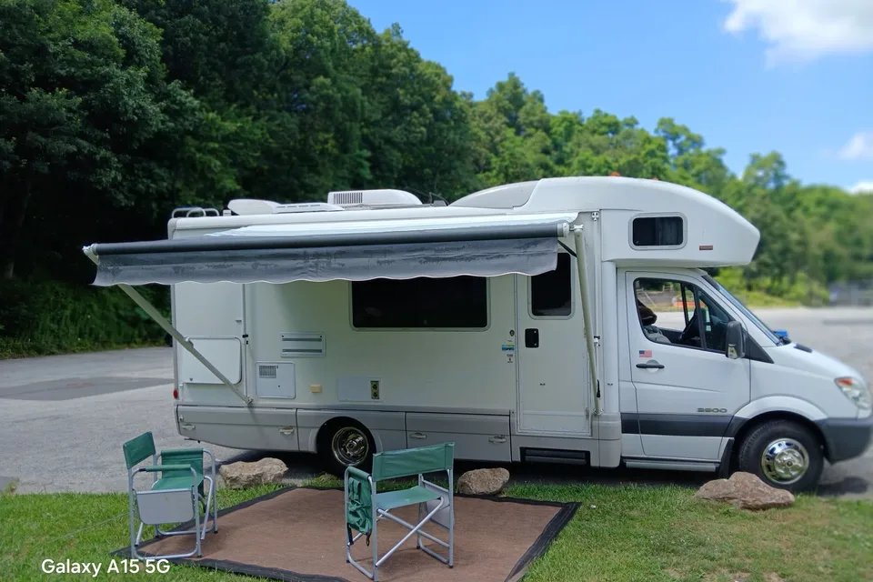 Michael's Winnebago  Navion Itasca Class C