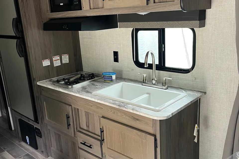 Mike's Gulf Stream 248BH Travel Trailer