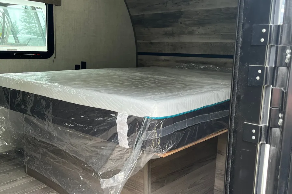 Mike's Gulf Stream 248BH Travel Trailer