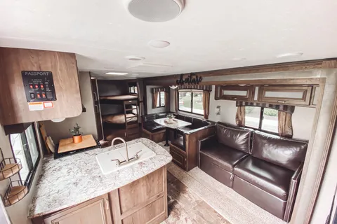 Keystone Passport UltraLite 29BH