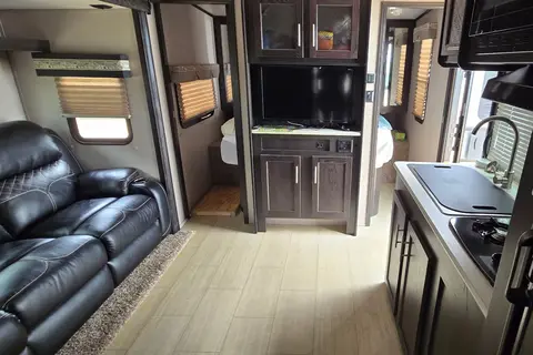 Forest River XLR Hyper Lite 29HFS Bunkhouse/Toy Hauler Travel Trailer