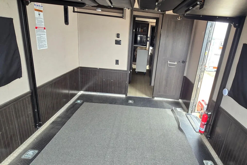 Forest River XLR Hyper Lite 29HFS Bunkhouse/Toy Hauler Travel Trailer
