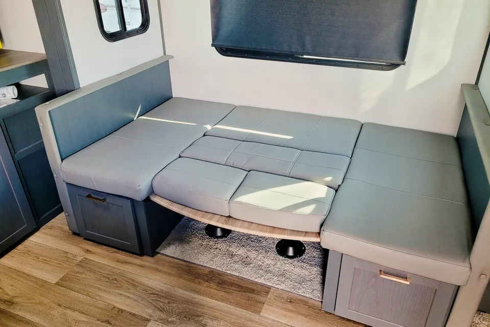 Premier Keystone 19FBPR Travel Trailer