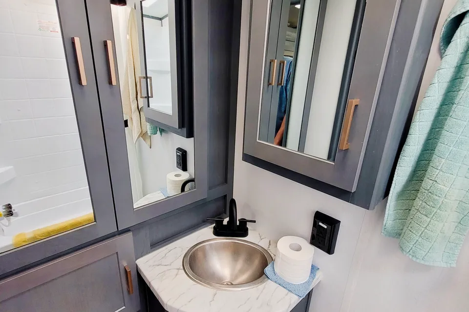Premier Keystone 19FBPR Travel Trailer