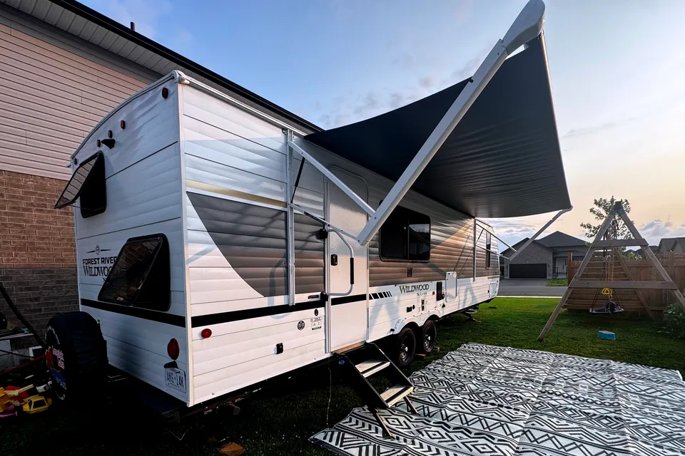 COMFY 2026 TRAVEL TRAILER