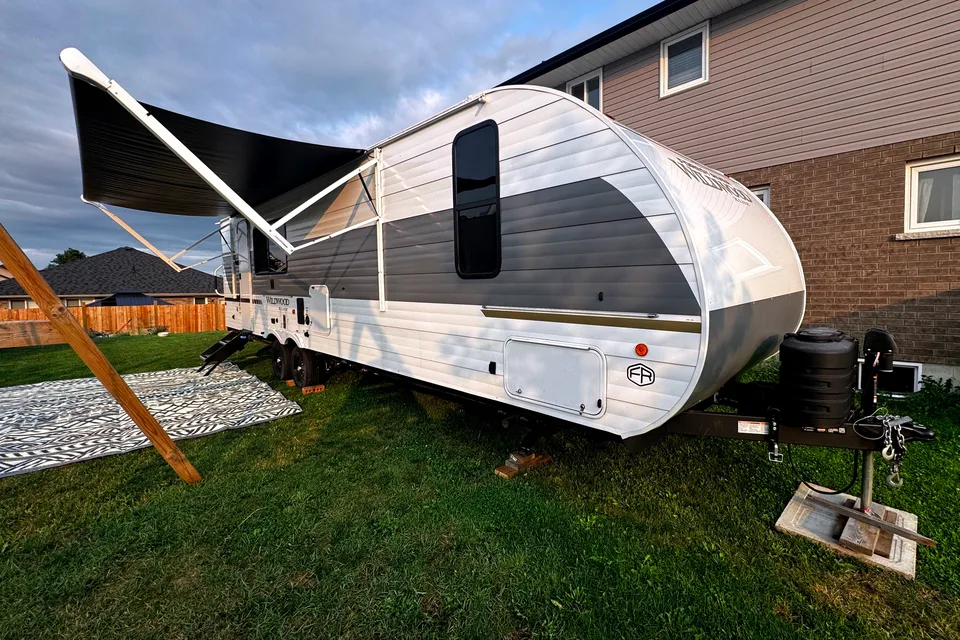 COMFY 2026 TRAVEL TRAILER