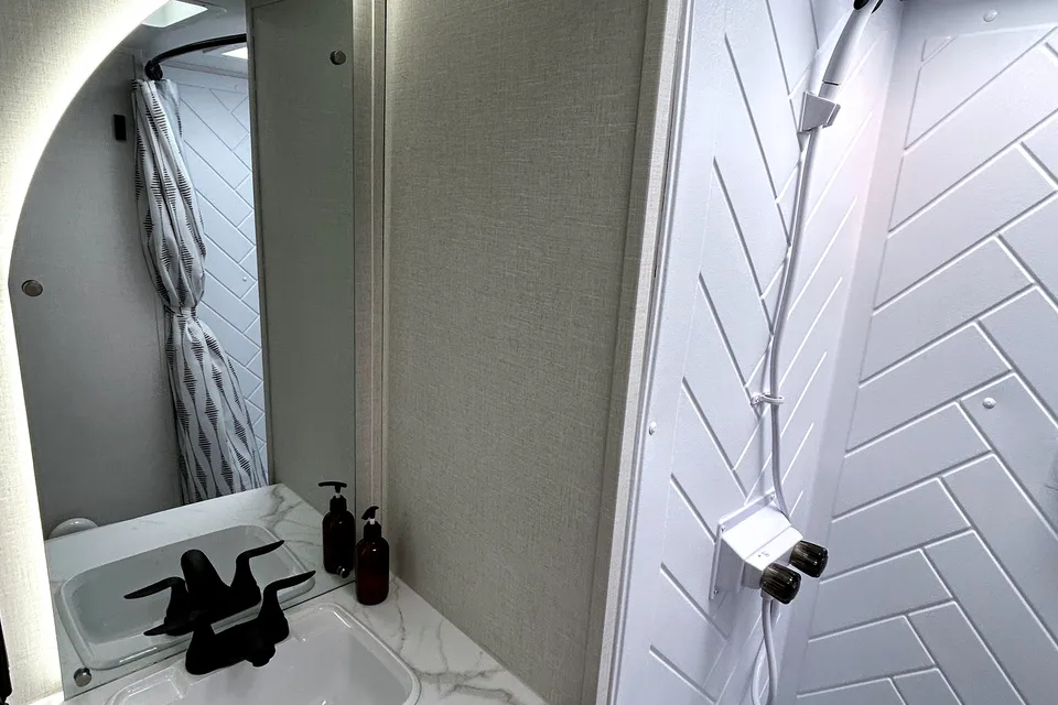 COMFY 2026 TRAVEL TRAILER